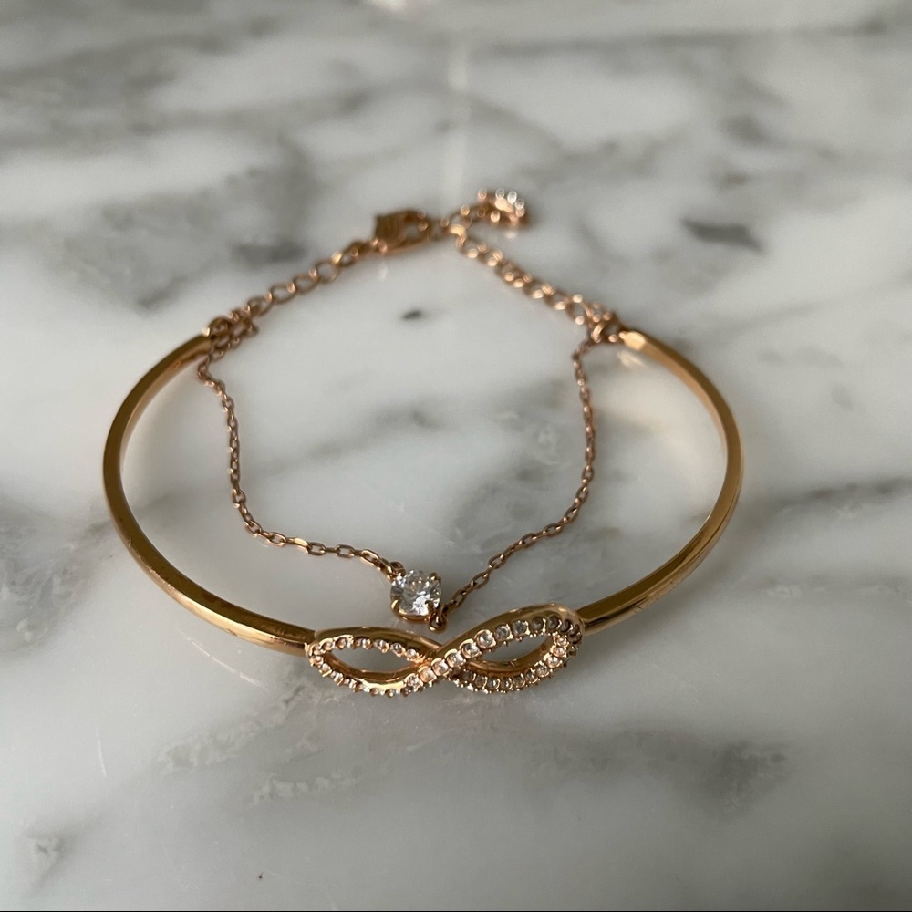 Swarovski infinity bangle - Picture 5 of 7